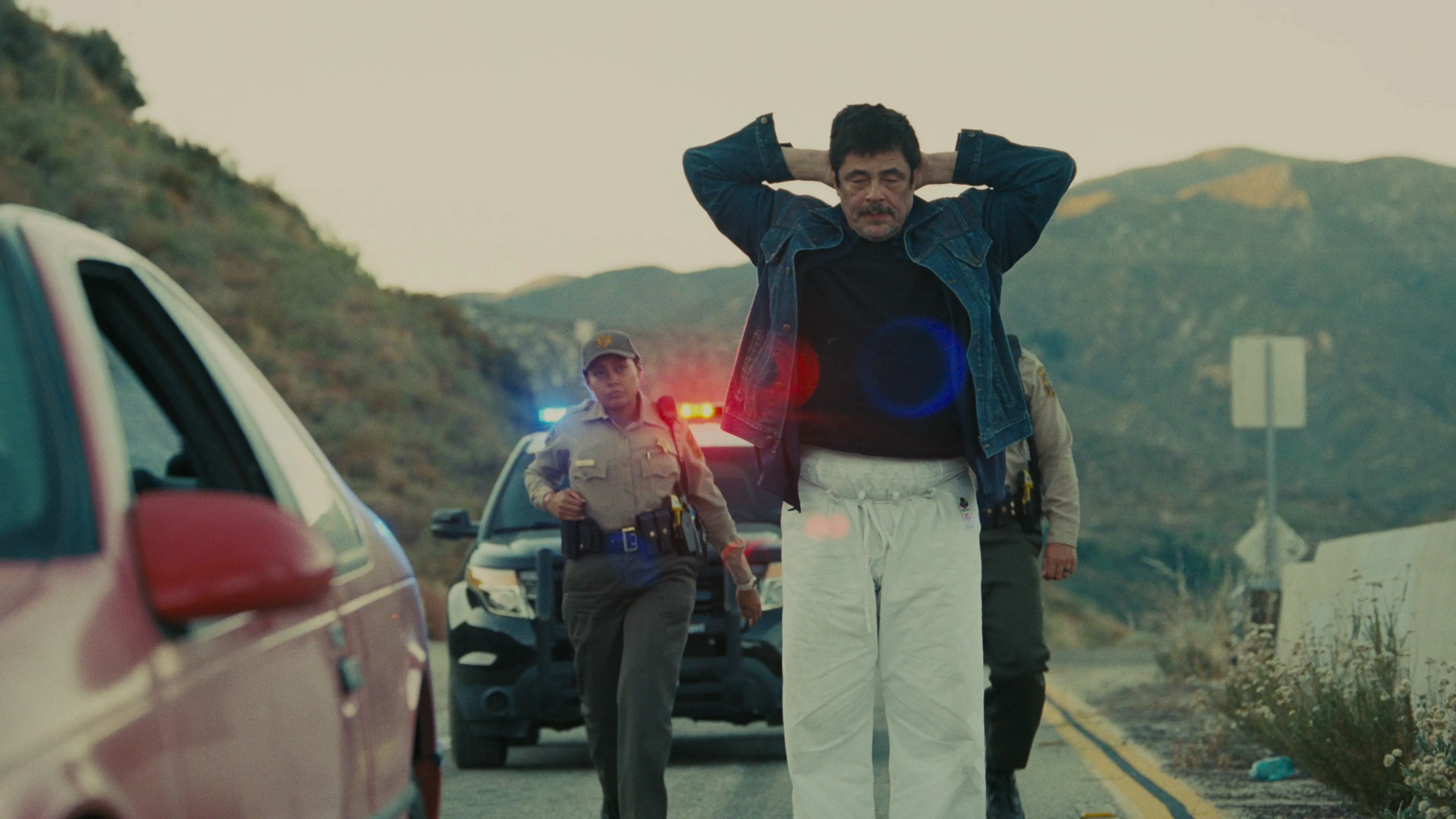 One Battle After Another 4K screenshot 6